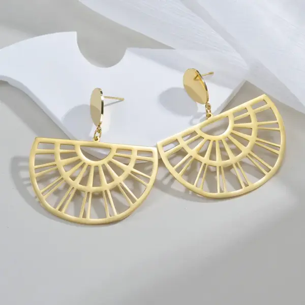 Wholesale 304 Stainless Steel Sector PVD Coated Stone-Free 18K Real Gold Plated 18K Gold Simple Style Waterproof Non Tarnish Plating Hollow Out Gold Drop Earrings