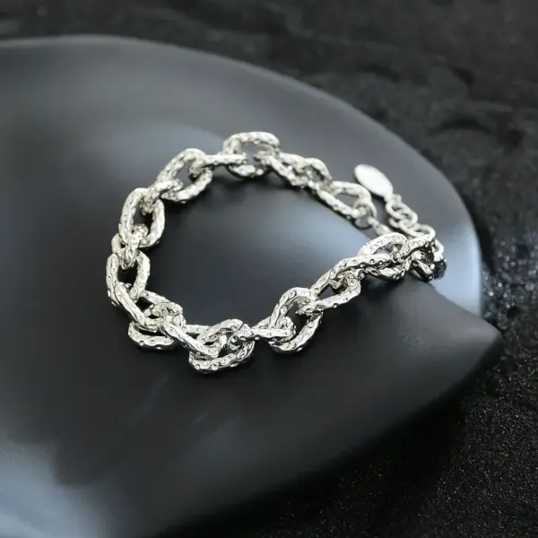 Wholesale Strawberry Pattern Fashion Bracelet Sweet And Cool Style Heavy Work Small Audience Design Personality Hand Jewelry For Men And Women