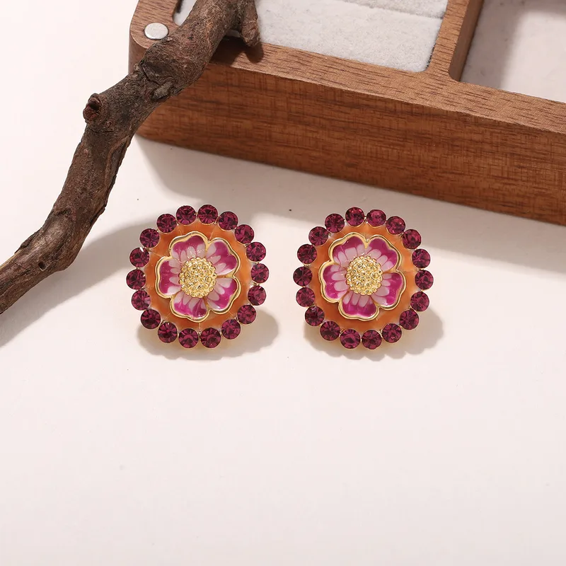 Wholesale Hypoallergenic Flowers Stud Earrings For Women In Copper With KC Golden Plated UV Plating And 0.03µm Thickness