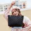 oly-7b86f3973d831eba07fc78064076ffc4 Wholesale Large quilted chain bag, large capacity shoulder bag