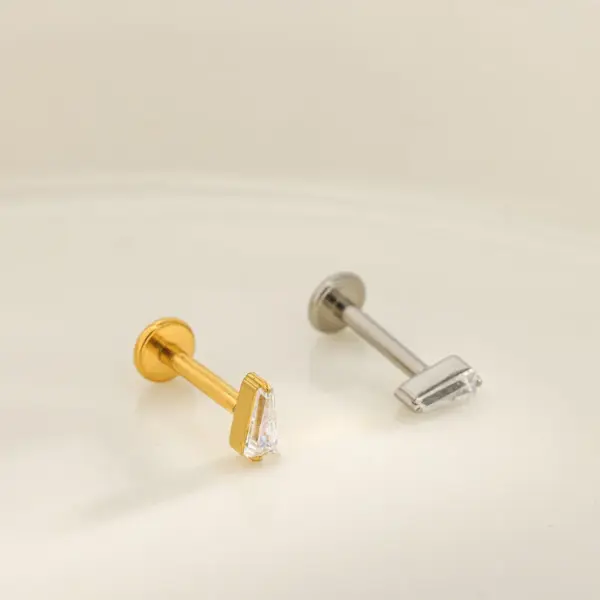 oly-7bb781d7feceb0cdfc568b3bdcb3e386 Wholesale Titanium Alloy Gold Plated Vacuum Electroplating (In Furnace) Gold Steel Color Zircon Geometric Handmade Unisex Piercing Lip Stud