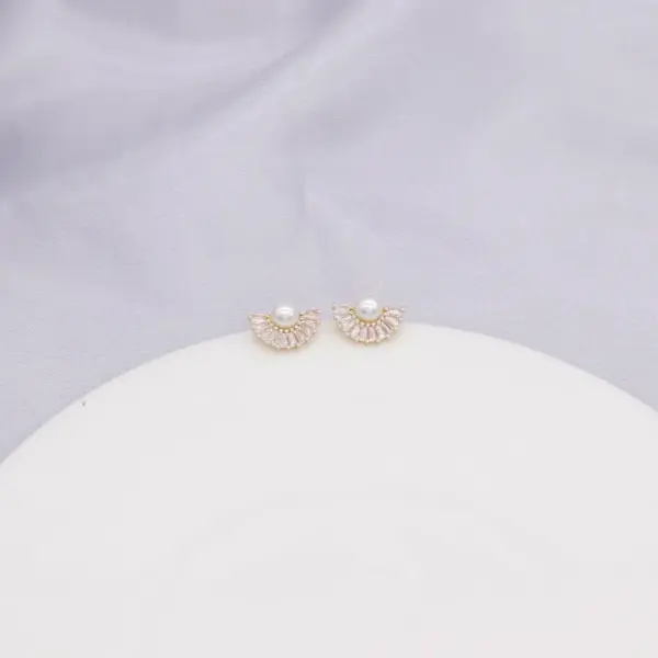 Wholesale Sector Stud Earrings For Women With 925 Sterling Silver Posts, Copper Base, 14K Real Gold Plated And Zircon Inlay