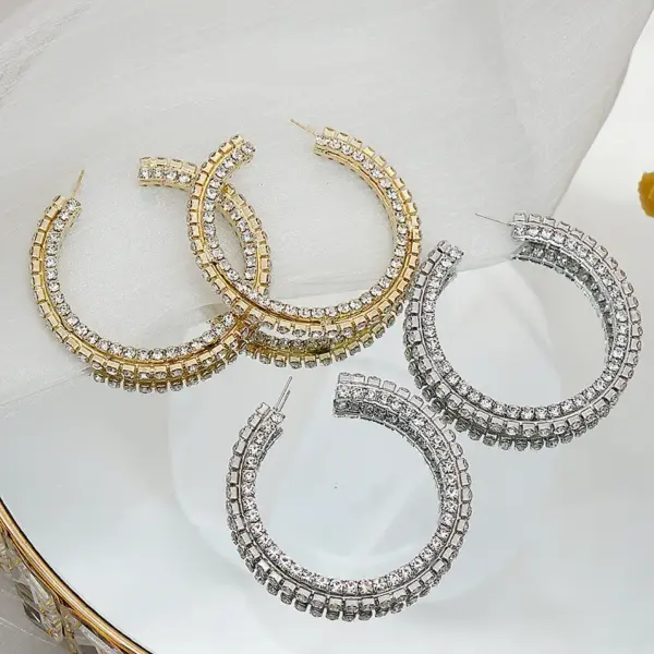 Wholesale Copper Rhinestones Solid Color Simple Style Stud Earrings For Women's