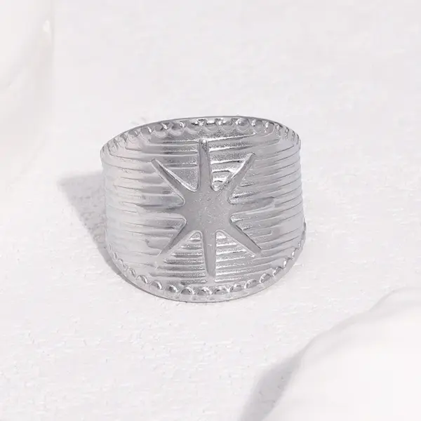 Wholesale 18K Gold Plated 304 Stainless Steel Vacuum Electroplating (In Furnace) Open Ring For Women Wide Version Eight-Pointed Star Waterproof Non-Fading Titanium Steel Jewelry
