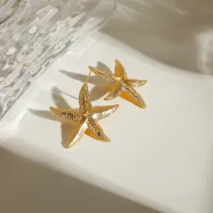 Wholesale PVD Coated Real Gold Plated 18K Gold Starfish 304 Stainless Steel Vacation Marine Style Waterproof Non Tarnish Ear Studs