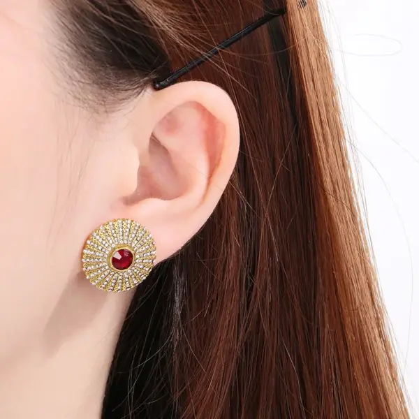 Wholesale Ion Plating (IP) 18K Gold Plated Round 304 Stainless Steel Vintage Style Waterproof Non Tarnish Ear Studs