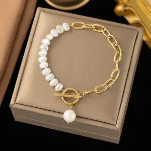 37 [Ae2001] OT Buckle Pearl Chain / Gold