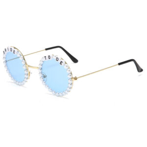 C12 / Glasses