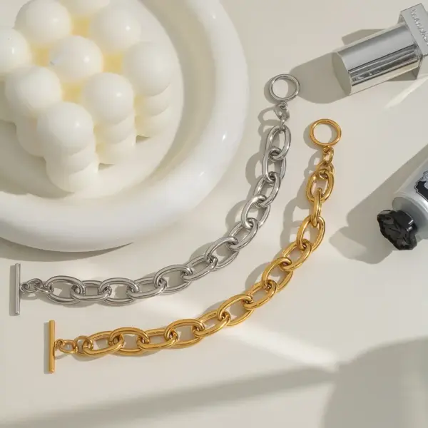Wholesale PVD Coated Real Gold Plated 18K Gold Solid Color 304 Stainless Steel Sweet Waterproof Non Tarnish 304 Stainless Steel OT Clasp Toggle Clasp Closure Bracelets