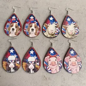Wholesale Fun Design Wooden Animal Earrings Patriotic Farm Pig Dog Cow Wooden Studs Unique Style Jewelry Accessories