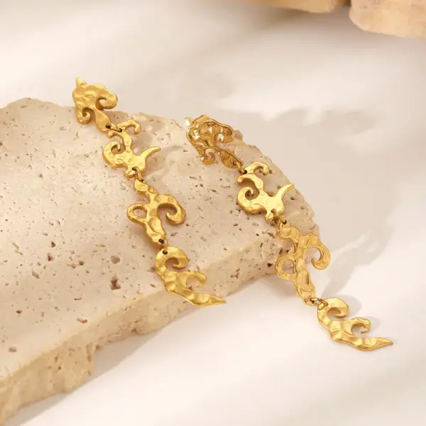 Wholesale 304 Stainless Steel Flame PVD Coated 18K Real Gold Plated Vintage Style IG Style Waterproof Non Tarnish Gold Drop Earrings