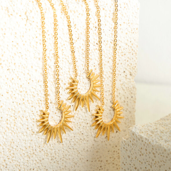 oly-7eb3d92be79d6de0c66df828a8fc0509 Wholesale retro titanium steel 18k non-fading necklace Joker female sunflower exaggerated clavicle chain jewelry