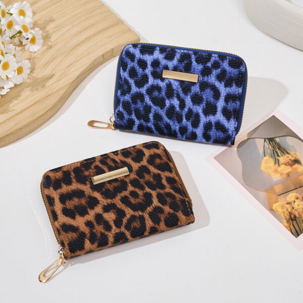 oly-7ec573e2cb95061fcd7cc1981c093c73 Wholesale Leopard print short wallet, small export bag, mini coin purse, student card holder.