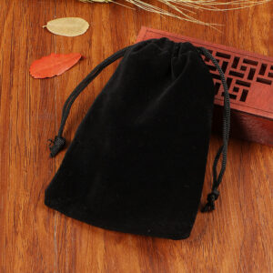 Black; 7x 9cm flannel bag (please take an integer multiple of 50 for a single color and size)