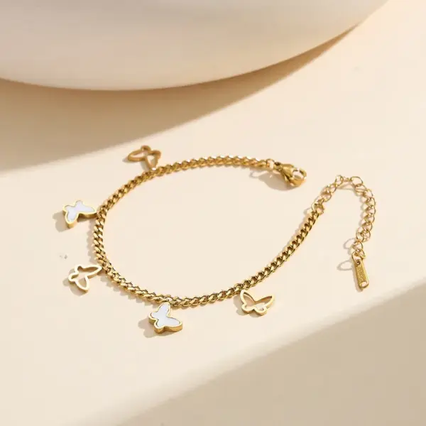 Wholesale Butterfly Waterproof Non Tarnish Cuban Chain Link Bracelet For Women In Titanium Steel With Electroplated Gold Plating