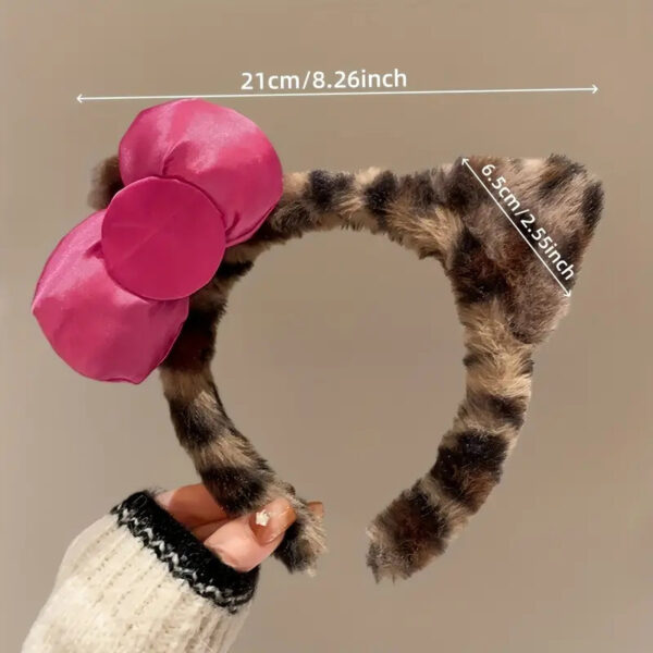oly-7f1e18db2771cbb9ae04f1fded41716a Wholesale Cartoon Style Plush Hair Band Pink Bow Decoration Hair Band Daily Wear Non-slip Headband Valentine's Day Gift