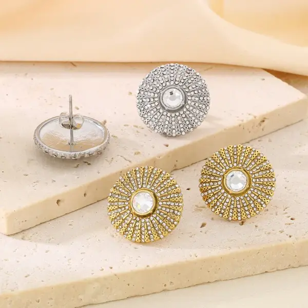Wholesale Ion Plating (IP) 18K Gold Plated Round 304 Stainless Steel Vintage Style Waterproof Non Tarnish Ear Studs
