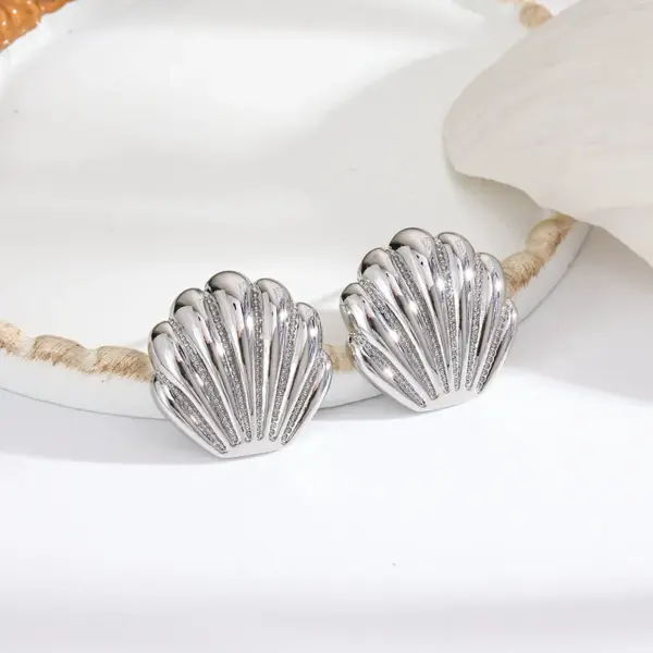 Wholesale 1 Pair Casual Hawaiian Commute Jellyfish Shell Copper 18K Gold Plated Ear Studs