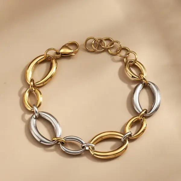 Wholesale 304 Stainless Steel With Real Gold Plating, Electroplated In Furnace, Color-Contrasting Oval Irregular Shape Handmade Bracelet