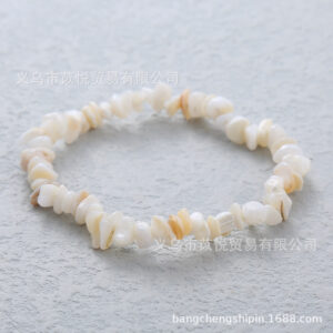 Shell (natural material) / Bracelet circumference is about 18cm