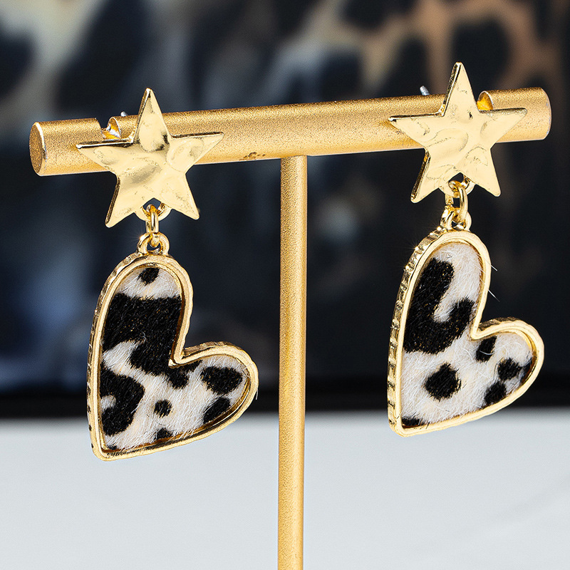 Wholesale Fashion leopard star love eardrop temperament European and American three-dimensional trend hot girl style niche high-end earrings 4379
