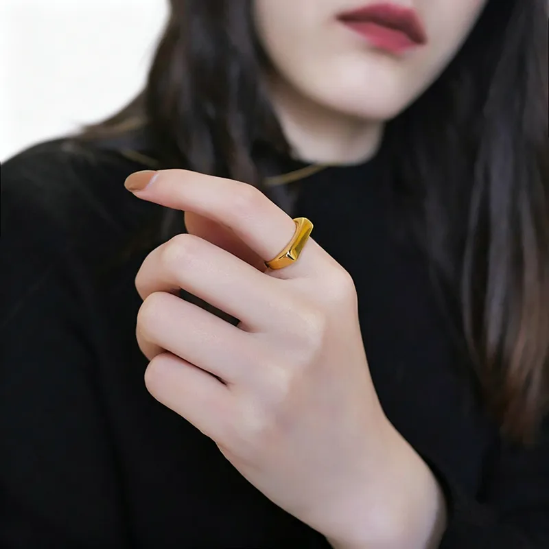 Wholesale Unisex Rectangle Rings Crafted From Hypoallergenic 316 Stainless Steel With 18K Real Gold PVD Coating