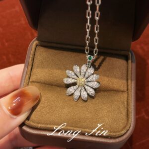 Xl506 daisy necklace