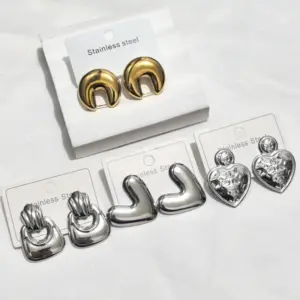 Wholesale 304 Stainless Steel Earrings Niche Simple Design Sense Stud Earrings Heart Water Plated Earrings Earrings For Shopping Banquet Fashion Show