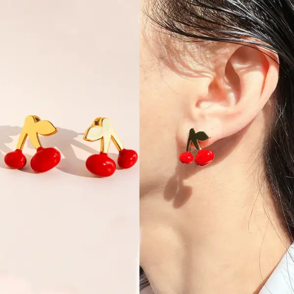 Wholesale Exquisite Fashion Design Red Cherry Earrings Handmade Glaze Red New Year Earrings For Women Christmas Festive Girl Earrings 1080