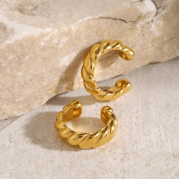 Wholesale 304 Stainless Steel C Shape Solid Color PVD Coated 18K Real Gold Plated Real Gold Plated 18K Gold Vacation Simple Style IG Style Waterproof Non Tarnish Asymmetrical Gold Ear Cuffs