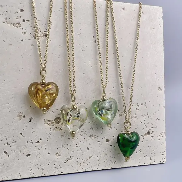 Wholesale Retro Heart Shape Stainless Steel Glass Plating Pendant Necklace