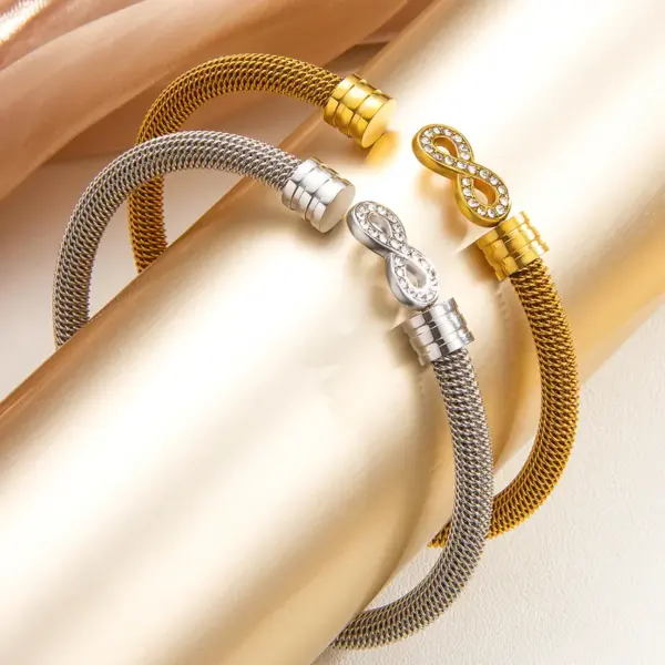 Wholesale 18K Real Gold Plated 304 Stainless Steel PVD Coated Heart Shape Two Tone Plating Bangle