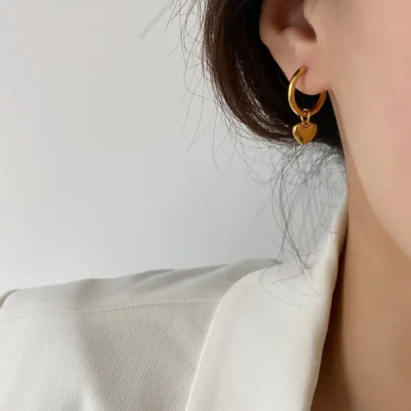 Wholesale INS Minimalist Style 18K Gold Plated Heart Hoop Earrings For Women, Non-Fading, Niche, Light Luxury, Simple, High-End Feel