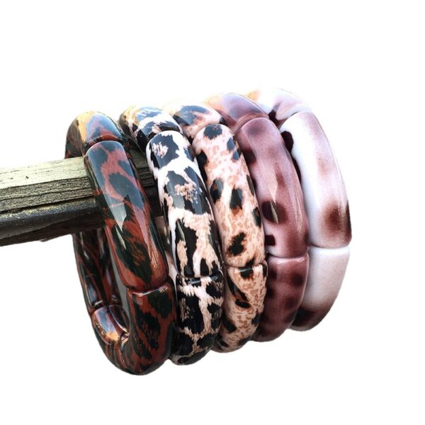 oly-83d17b31efe29a63c6f506c58180ab5d Wholesale Retro Leopard Series Elastic Bend Bracelet Acrylic Ethnic Style Simple Cuff Bead String Bracelet