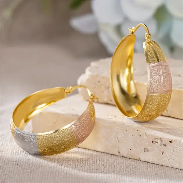 Wholesale Three-dimensional Geometric Earrings For Women In Copper With KC Golden Plated Water Plating And 0.03µm Thickness