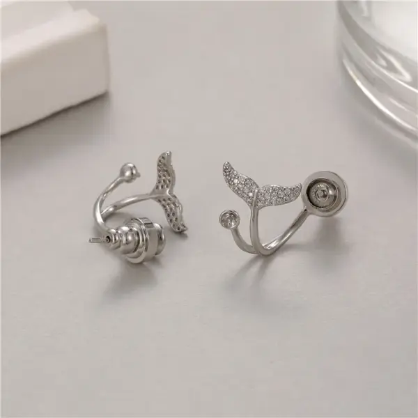 Wholesale Fish Tail Stud Earrings For Women With 925 Sterling Silver Posts, Copper Base Electroplated In 14K Real Gold And Freshwater Pearl Inlay