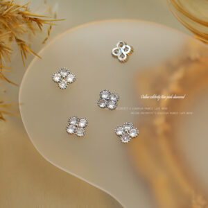Single White Zircon Four-leaf Clover-Silver #17