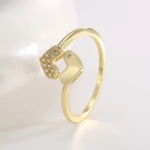 Wholesale French Style 18K Gold Plated Copper Rhinestone Heart-Shaped Handmade Ring For Women Valentine's Day