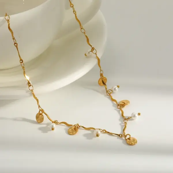 Wholesale Vacuum Electroplating (In Furnace) Plated 18K Real Gold Pearl 304 Stainless Steel Artificial Pearl Natural Stone Elegant Minimalist Style Lobster Clasp Necklace