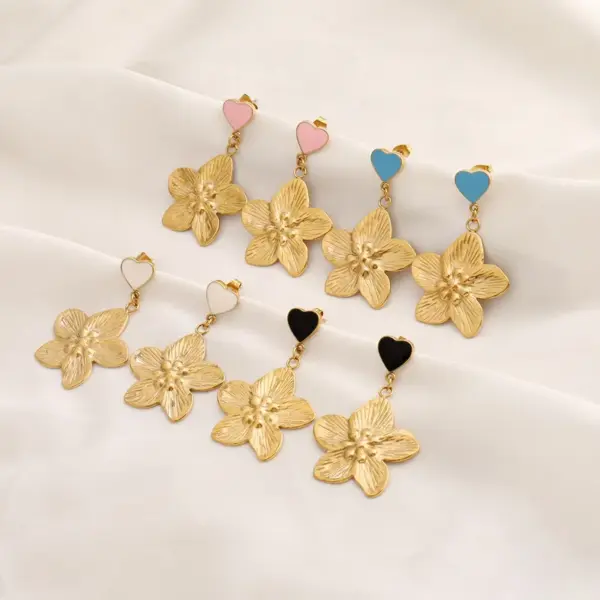 Wholesale Heart Shape Earrings For Women In 316 Stainless Steel With Waterproof Non Tarnish 18K Real Gold Plated PVD Coated 0.03µm Thickness