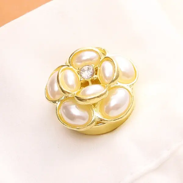 Wholesale Anniversary Flowers Cufflinks For Unisex, 14K Real Gold Plated Alloy With Electroplated Finish And Artificial Gemstones