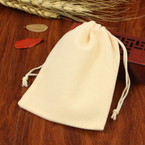 Beige; 17x 23cm flannel bag (please take an integer multiple of 50 for a single color and size)