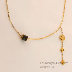 Presbyopia tassel pendant necklace / Made of stainless steel all over the body + real gold plating in the furnace with 18k gold