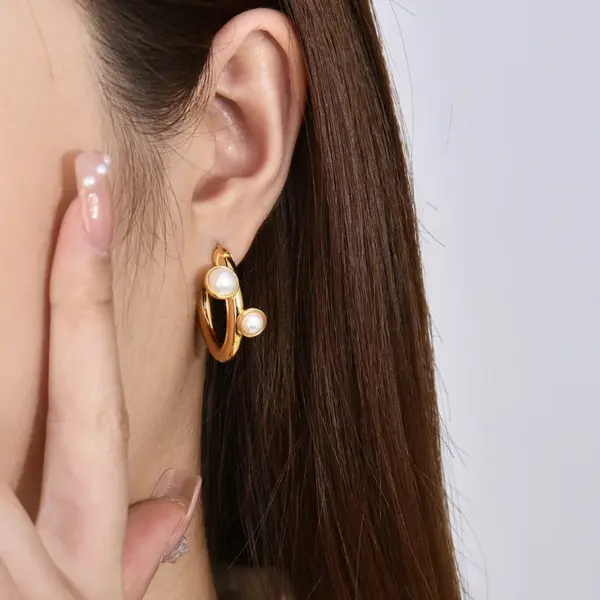 Wholesale Three-dimensional Geometric Earrings For Women, Electroplated Copper With Golden Plated Finish And Artificial Pearl Inlay