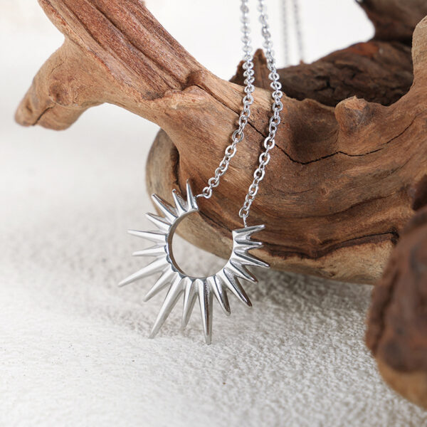oly-88125ef3d5e43d8632066cd208f08a12 Wholesale retro titanium steel 18k non-fading necklace Joker female sunflower exaggerated clavicle chain jewelry