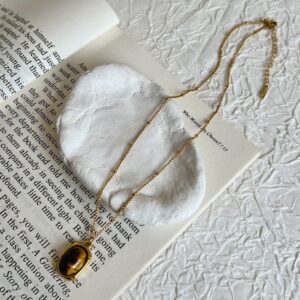 B- oval tiger eye necklace