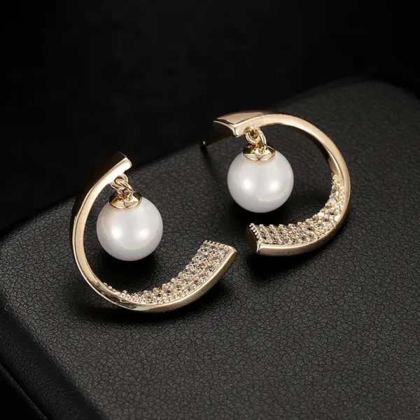 Wholesale C Shape Stud Earrings For Women With Copper Bezel Setting And Zircon Inlay, Featuring 925 Sterling Silver Ear Pins