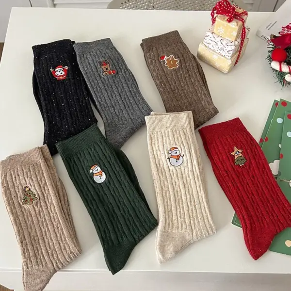 Wholesale Women's Mid-Calf Christmas Socks Cotton Sweat Absorbent Autumn Winter Knitted Patterned Snowman Embroidery Fashionable Chunky Socks