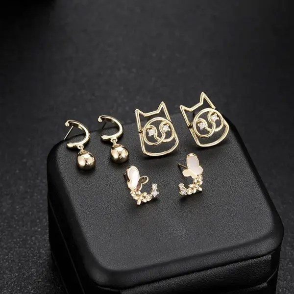 Wholesale Geometric Stud Earrings With 925 Sterling Silver Posts, Copper Base Electroplated And 14K Real Gold Plated Featuring Zircon Inlay