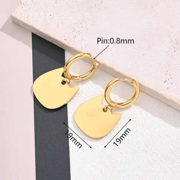 Wholesale Best Seller In 304 Stainless Steel Water Plating Furnace Vacuum Plating Light Gold Snowflake Cat Heart Key Feather Pineapple Small Size Hollow Face Earrings Earrings